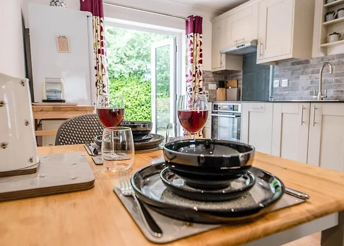 Hattie\'S, Great Glemham